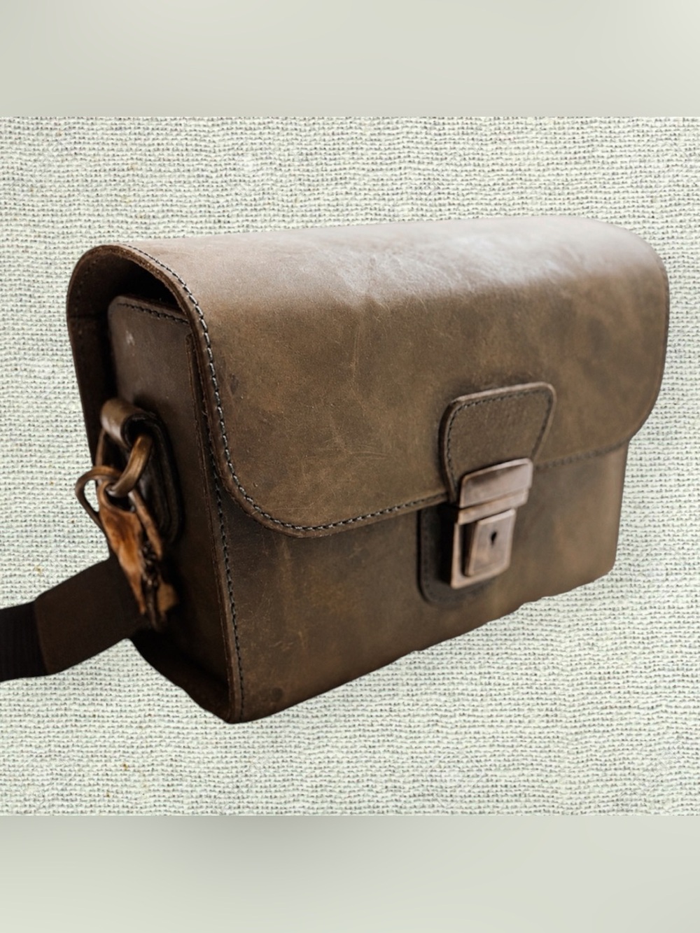 Vintage Olive Vegan Leather Crossbody Camera Bag